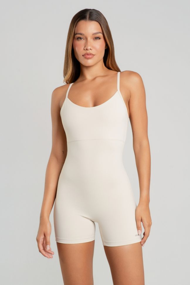 K5180-B_Macaquinho_Basico_com_Alcas_Regulaveis_Off-White__Ref:_K5180-B