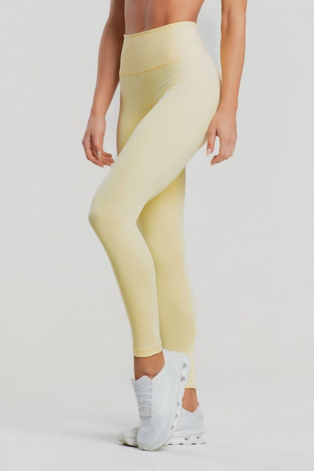 K4818-R_Calca_Legging_Basica_Manteiga__Ref:_K4818-R