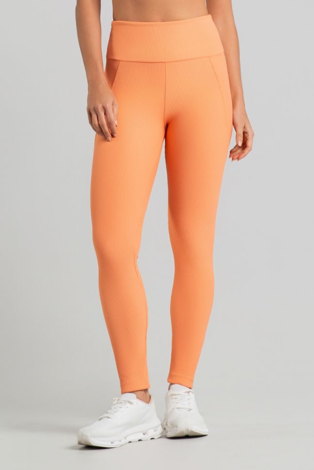 K5116-B_Calca_Legging_Canelada_com_Recortes_Poente__Ref:_K5116-B