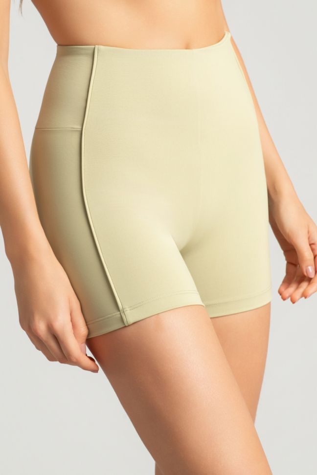 K4801-D_Short_com_Vivos_sem_Cos_Aparente_na_Frente_Lemon__Ref:_K4801-D