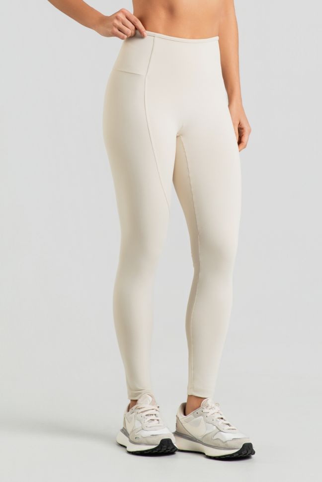 K5113-B_Calca_Legging_sem_Gancho_e_sem_Cos_Aparente_na_Frente_Off-White__Ref:_K5113-B