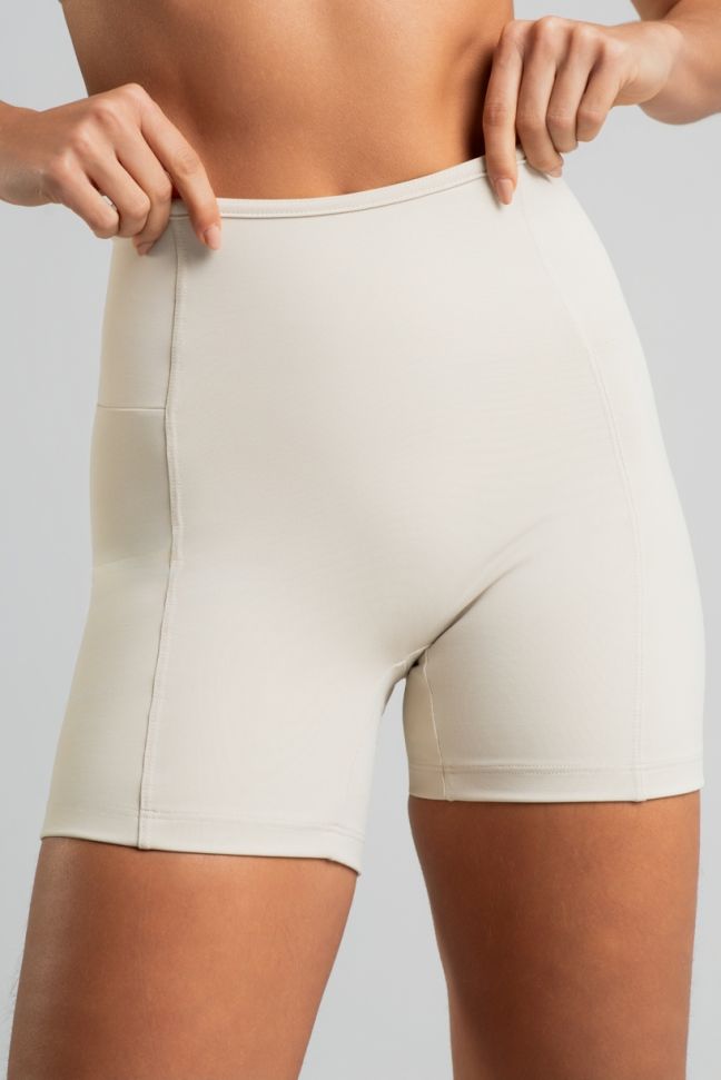 K5114-B_Short_sem_Gancho_e_sem_Cos_Aparente_na_Frente_Off-White__Ref:_K5114-B