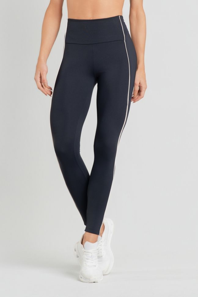 K5208-A_Calca_Legging_com_Recortes_e_Vivo_Contrastante_Preto__Off-White__Ref:_K5208-A
