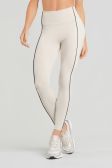 Calça Legging com Recortes e Vivo Contrastante (Off-White / Preto) | Ref: K5208-B
