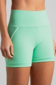 Short com Bolso no Cós e Detalhe Contrastante (Menta / Branco) | Ref: K5125-A