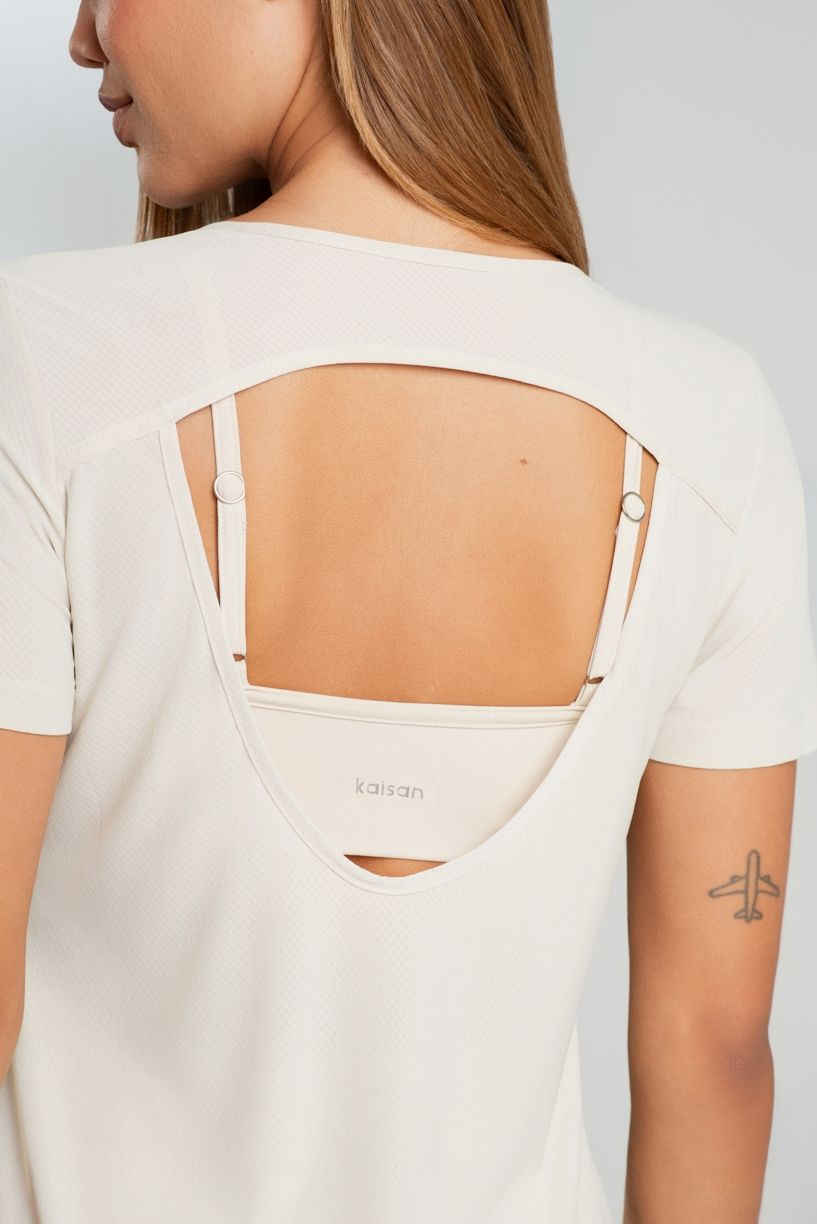 K4929-F_Blusa_com_Manga_Curta_e_Abertura_nas_Costas_Off-White__Ref:_K4929-F