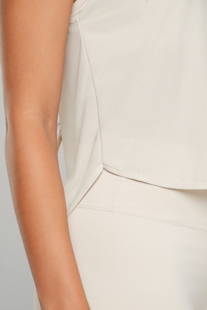 K4870-H_Regata_Curta_com_Barra_Arredondada_Off-White__Ref:_K4870-H