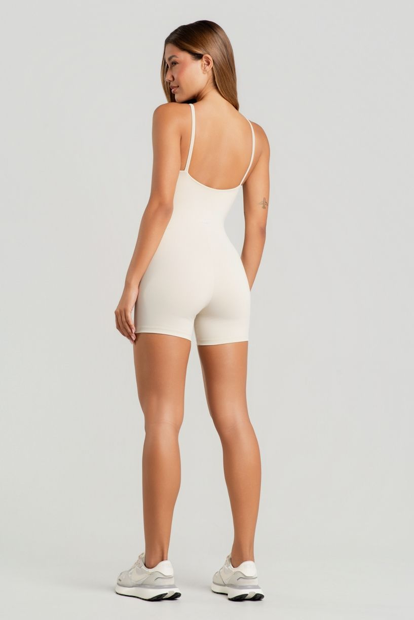 K5196-A_Macaquinho_com_Decote_Alto_e_Quadrado_Off-White__Ref:_K5196-A
