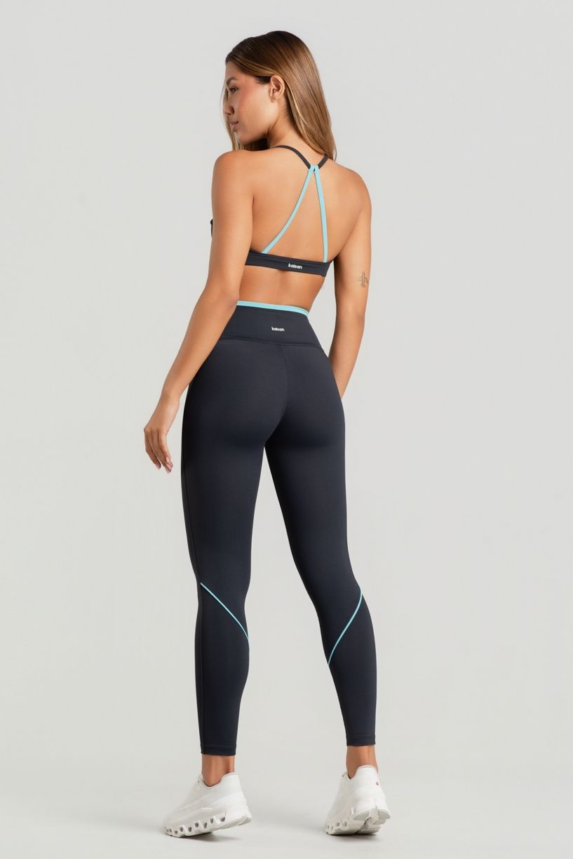 K5189-A_Top_com_Tiras_Contrastantes_nas_Costas_Preto__Brisa__Ref:_K5189-A