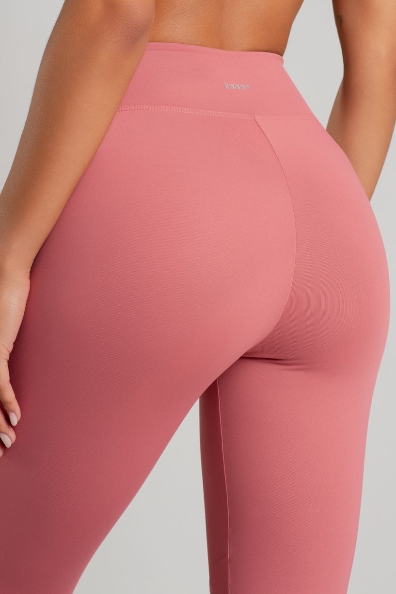 K5010-C_Calca_Legging_com_Cos_Estreito_e_Recortes_Hibisco__Ref:_K5010-C