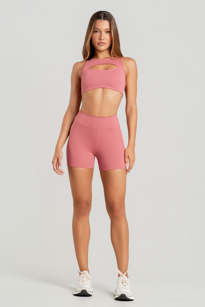 K5011-C_Short_com_Cos_Estreito_e_Recortes_Hibisco__Ref:_K5011-C