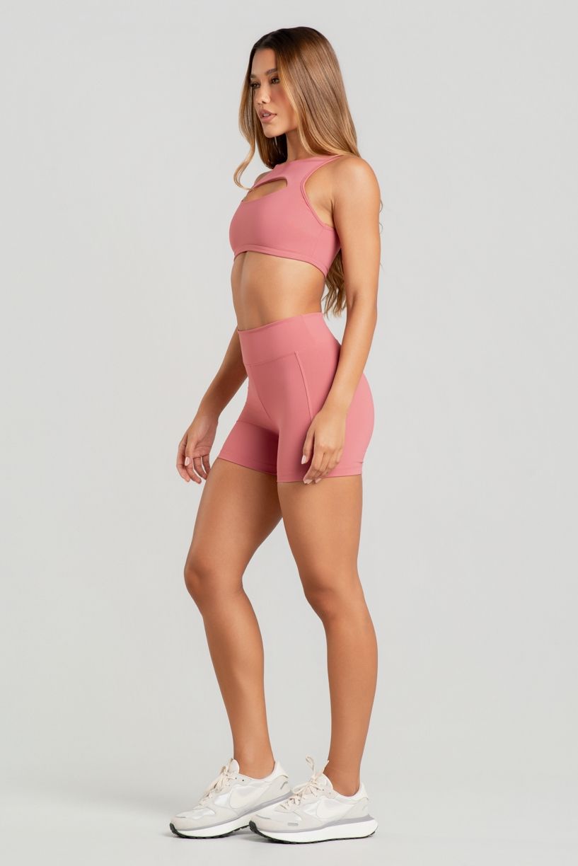 K5011-C_Short_com_Cos_Estreito_e_Recortes_Hibisco__Ref:_K5011-C