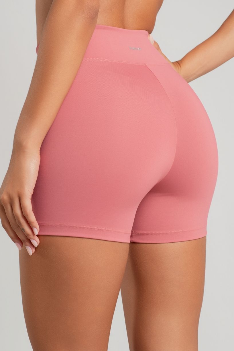 K5011-C_Short_com_Cos_Estreito_e_Recortes_Hibisco__Ref:_K5011-C