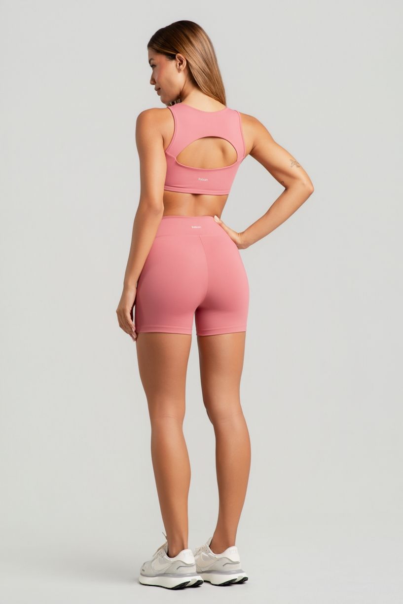 K5011-C_Short_com_Cos_Estreito_e_Recortes_Hibisco__Ref:_K5011-C