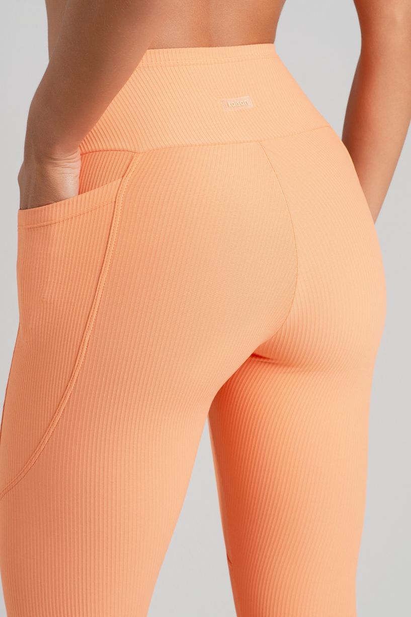 K5184-A_Calca_Legging_Canelada_sem_Gancho_com_Bolsos_Poente__Ref:_K5184-A