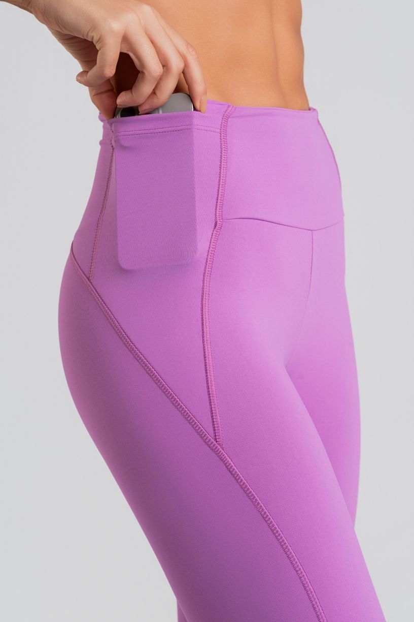 K4422-C_Calca_Legging_com_Bolsos_nas_Laterais_Do_Cos_Orquidea__Ref:_K4422-C