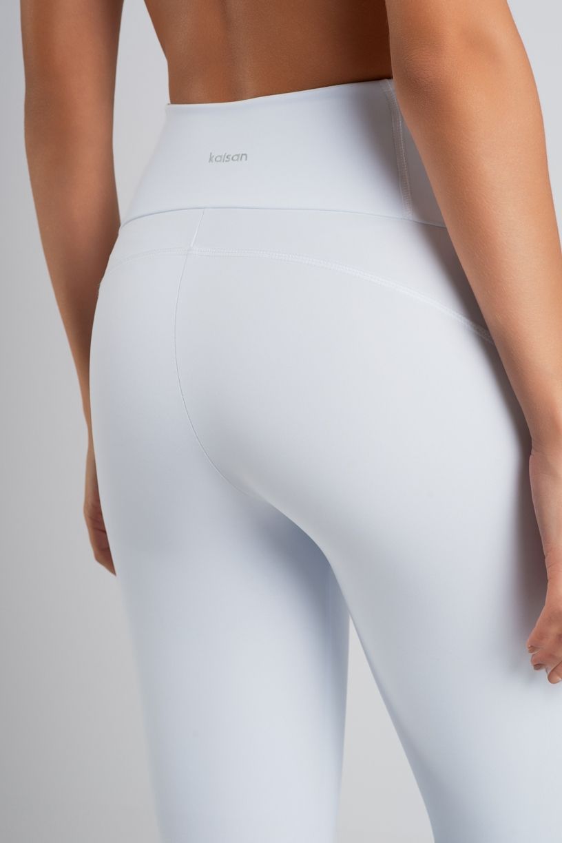K4592-C_Calca_Legging_com_Bolsos_na_Lateral_Cos_Branco__Ref:_K4592-C