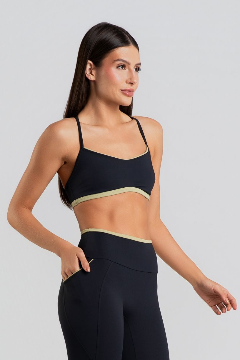 K5052-B_Top_com_Alcas_Regulaveis_e_Detalhes_Contrastantes_Preto__Lemon__Ref:_K5052-B