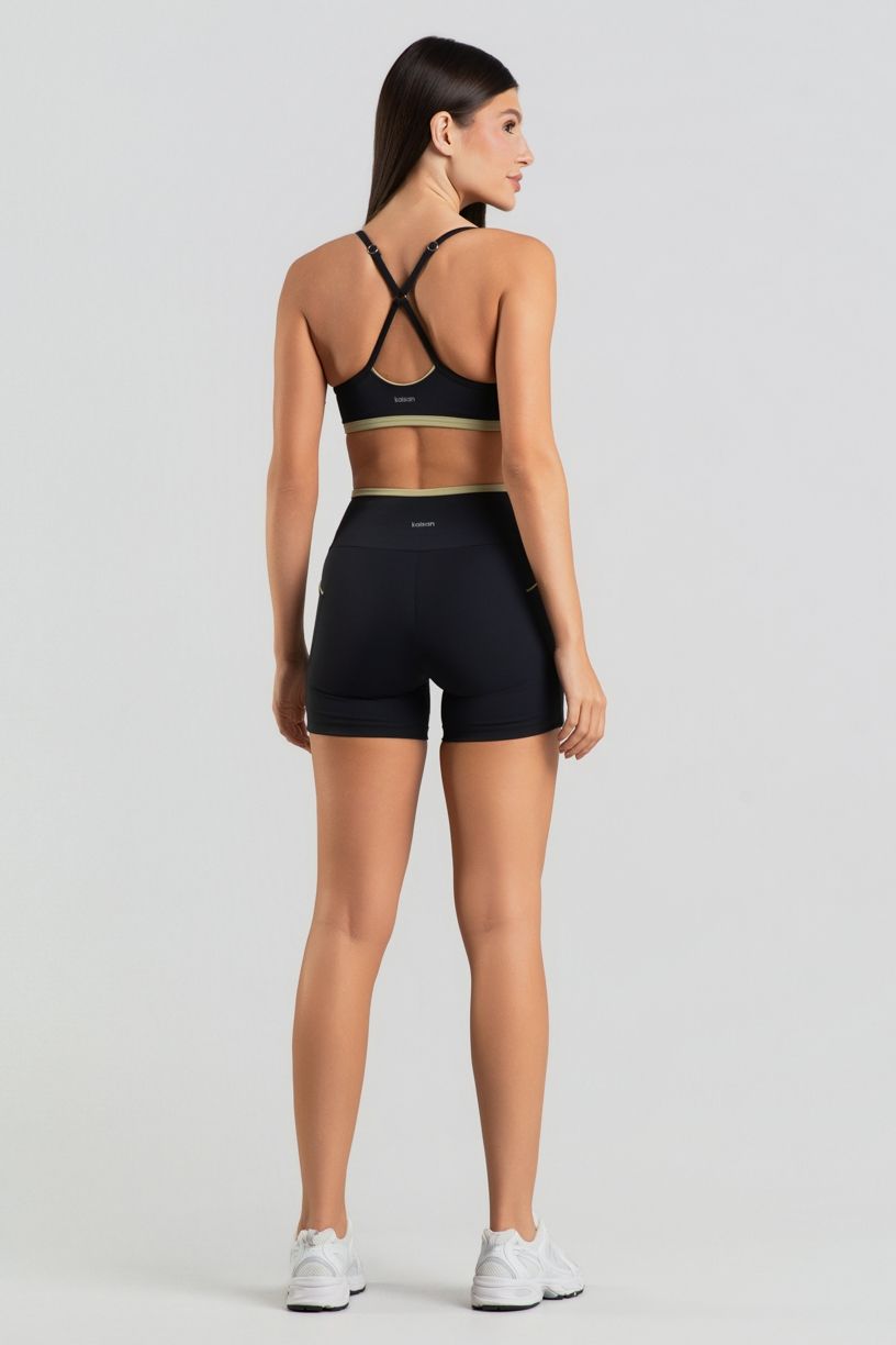 K5054-B_Short_com_Bolsos_e_Detalhes_Contrastantes_Preto__Lemon__Ref:_K5054-B