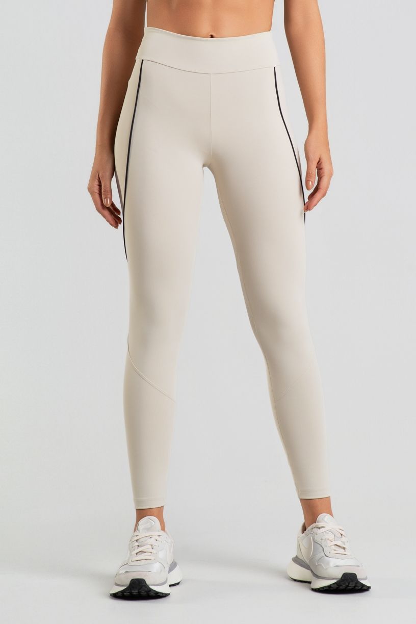 K5047-B_Calca_Legging_com_Cos_Estreito_e_Vivos_Contrastantes_Off-White__Preto__Ref:_K5047-B
