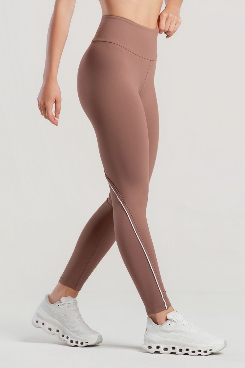 K5069-B_Calca_Legging_com_Bolso_no_Cos_e_Chapado_com_Vivo_Contrastante_Canela__Branco__Ref:_K5069-B
