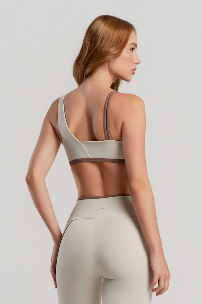 K5077-B_Top_Slim_Assimetrico_Off-White__Canela__Ref:_K5077-B