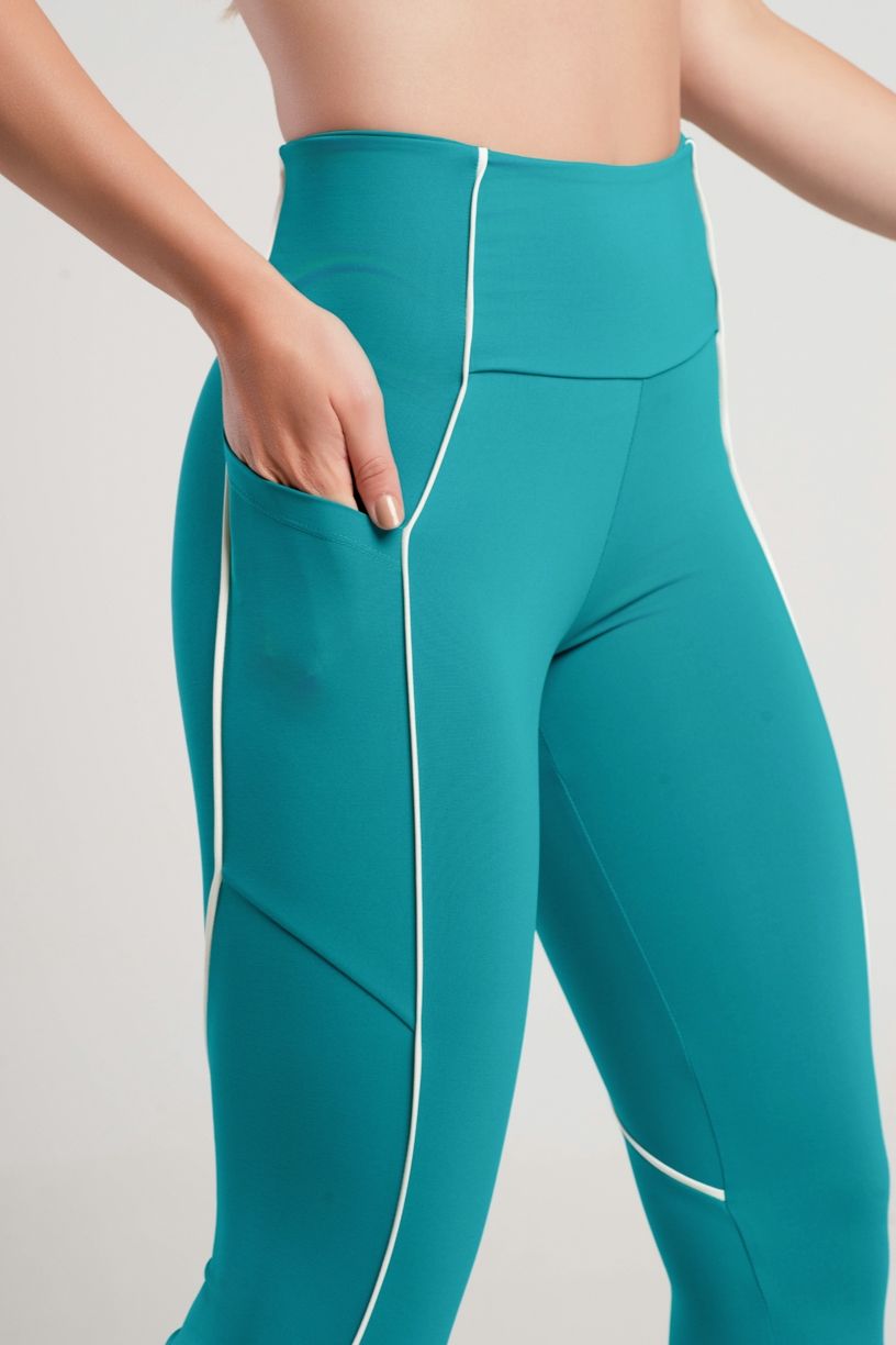 K4647-F_Calca_Legging_com_Bolsos_e_Vivo_Jade__Vanilla__Ref:_K4647-F