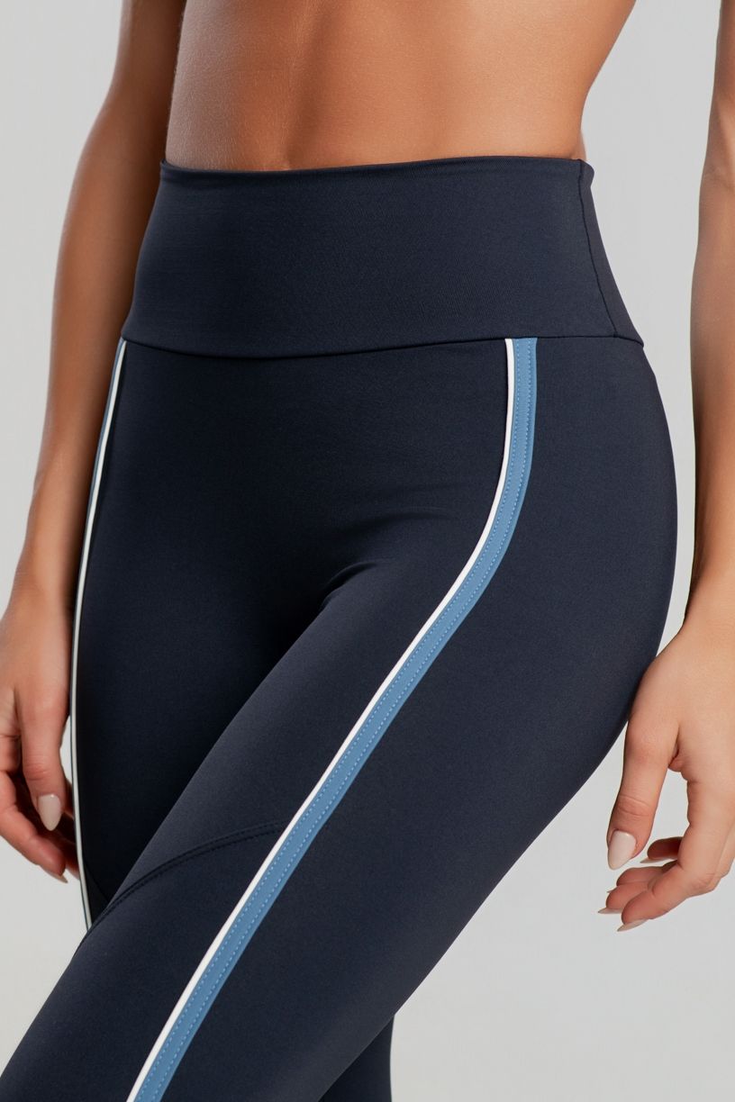 K5105-A_Calca_Legging_sem_Gancho_com_Detalhe_Contrastante_Preto__Vanilla__Ref:_K5105-A