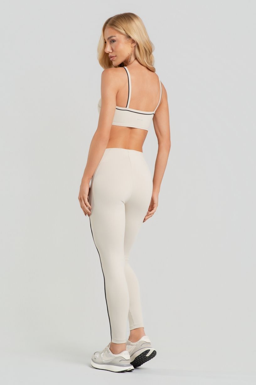 K5208-B_Calca_Legging_com_Recortes_e_Vivo_Contrastante_Off-White__Preto__Ref:_K5208-B