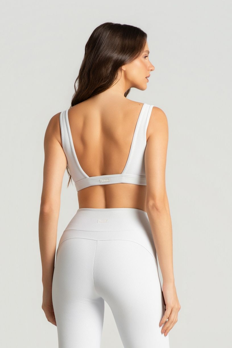 K5159-A_Top_Canelado_com_Alcas_Largas_e_Abertura_Branco__Ref:_K5159-A