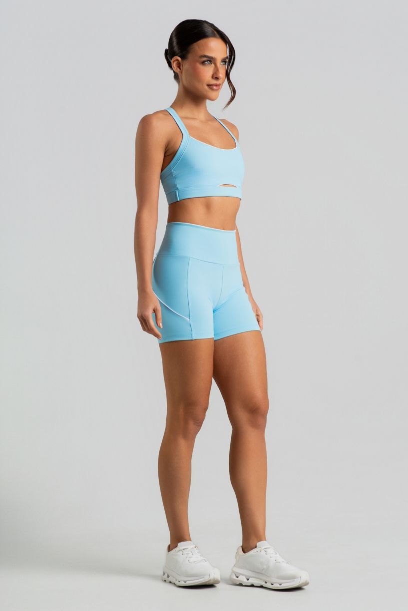 K5122-B_Short_com_Detalhes_Contrastantes_e_Bolso_Azul_Ceu__Branco__Ref:_K5122-B