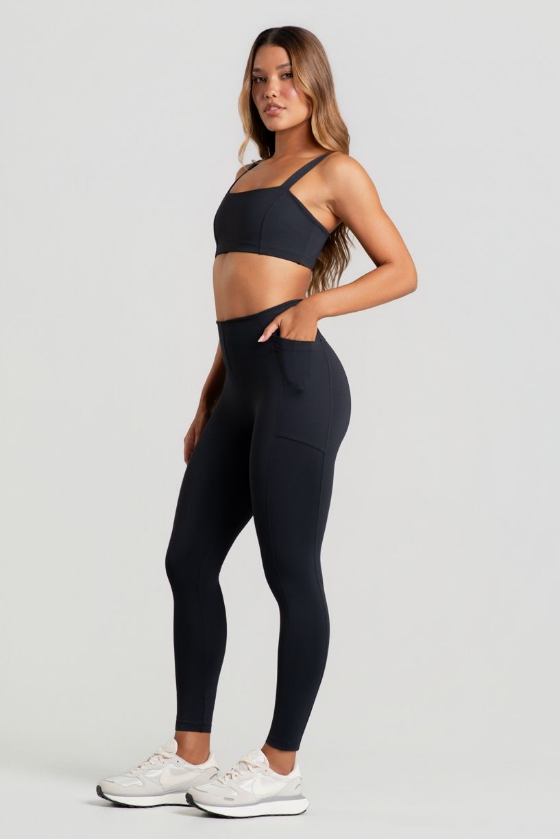 K5237-B_Calca_Legging_sem_Cos_Aparente_com_Bolsos_Preto__Ref:_K5237-B