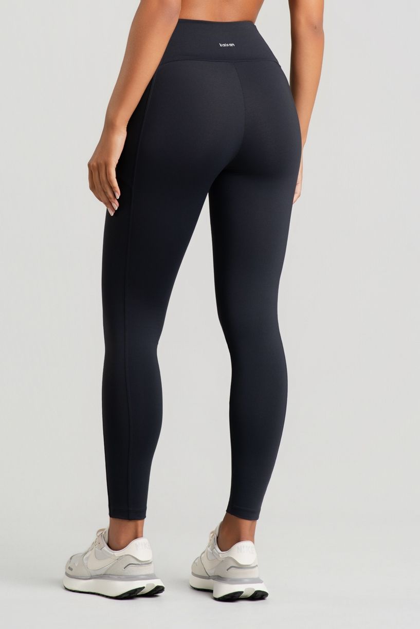 K5237-B_Calca_Legging_sem_Cos_Aparente_com_Bolsos_Preto__Ref:_K5237-B