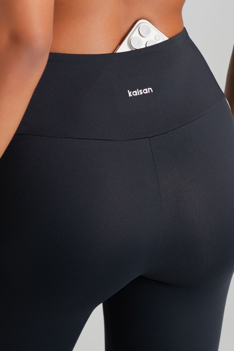 K5227-B_Calca_Legging_com_Vivos_Contrastantes_Preto__Vanilla__Ref:_K5227-B