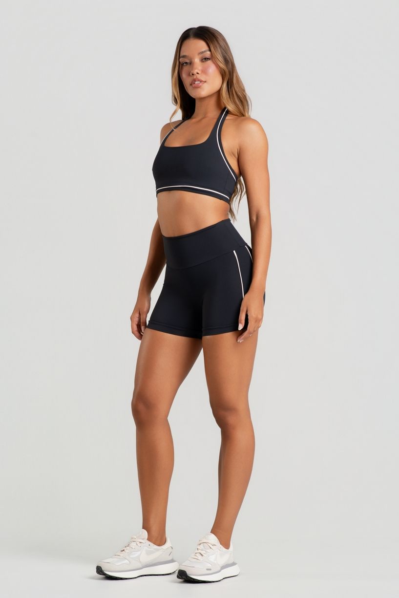 K5228-B_Short_com_Vivos_Contrastantes_Preto__Vanilla__Ref:_K5228-B