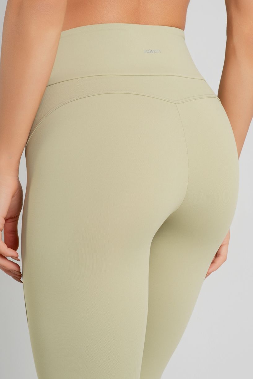 K4861-C_Calca_Legging_com_Recorte_e_Chapado_Lemon__Ref:_K4861-C