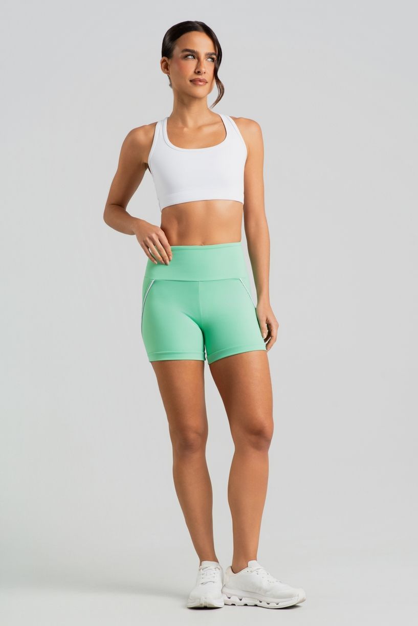 K5125-A_Short_com_Bolso_no_Cos_e_Detalhe_Contrastante_Menta__Branco__Ref:_K5125-A
