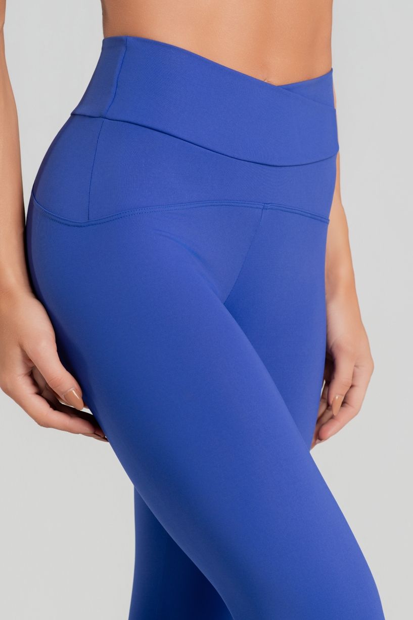 K5211-B_Calca_Legging_com_Cos_Estreito_Transpassado_Royal__Ref:_K5211-B