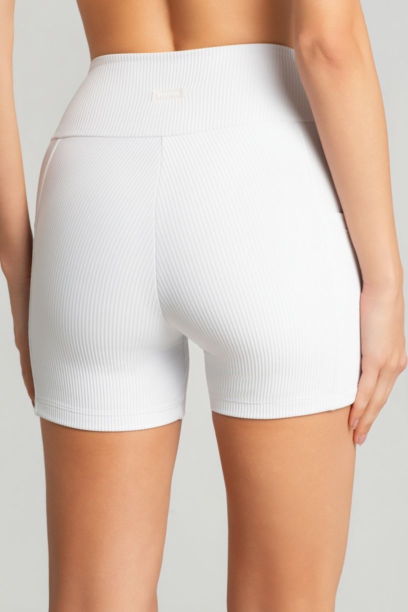 K5164-A_Short_Canelado_com_Bolsos_Branco__Ref:_K5164-A