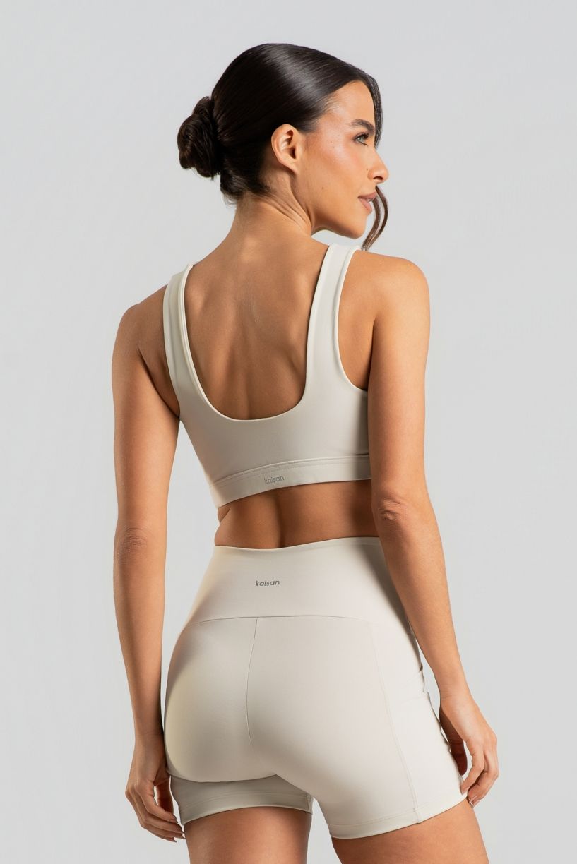 K5118-A_Top_com_Frente_Assimetrica_Off-White__Ref:_K5118-A