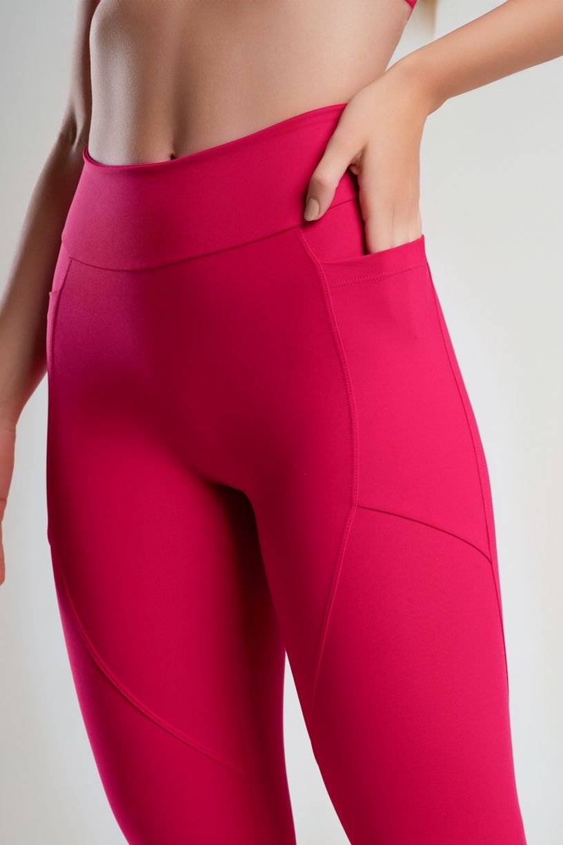 K5075-B_Calca_Legging_sem_Gancho_com_Bolsos_e_Cos_Estreito_Amora__Ref:_K5075-B
