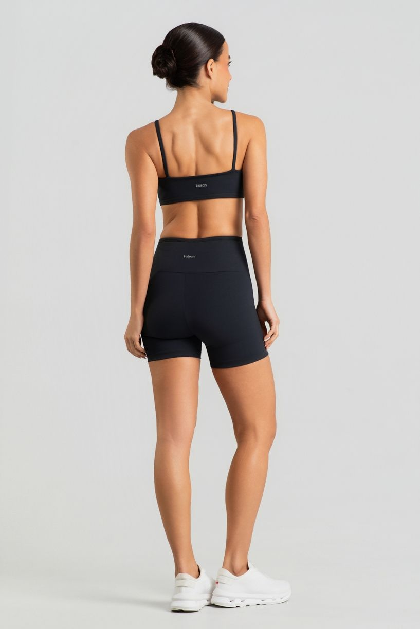 K5114-A_Short_sem_Gancho_e_sem_Cos_Aparente_na_Frente_Preto__Ref:_K5114-A
