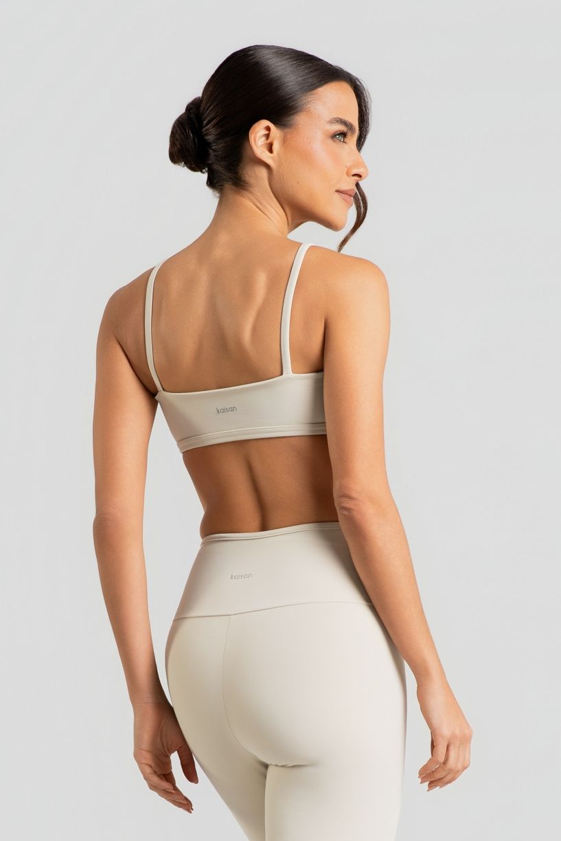 K5112-B_Top_Slim_com_Decote_Alto_e_Quadrado_Off-White__Ref:_K5112-B