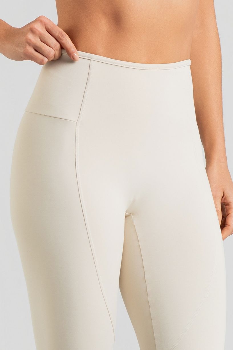 K5113-B_Calca_Legging_sem_Gancho_e_sem_Cos_Aparente_na_Frente_Off-White__Ref:_K5113-B