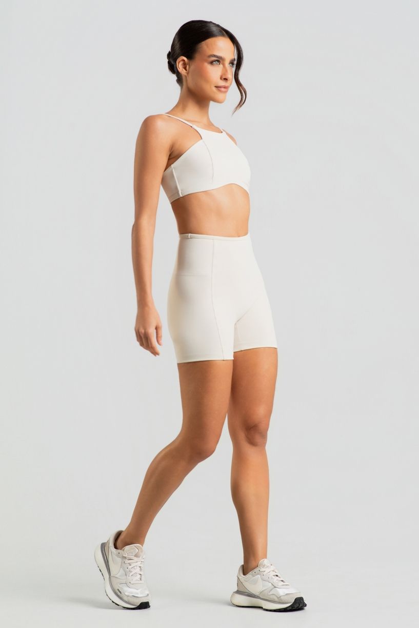 K5114-B_Short_sem_Gancho_e_sem_Cos_Aparente_na_Frente_Off-White__Ref:_K5114-B
