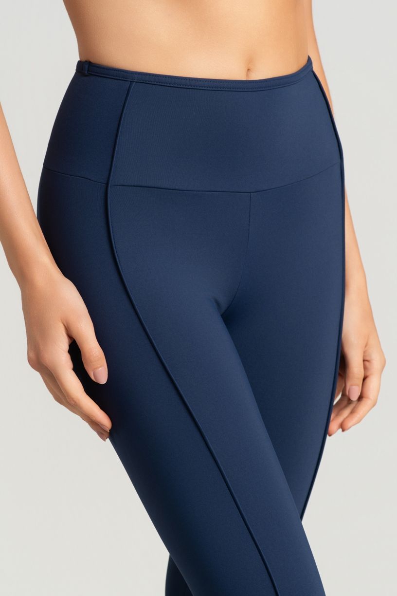 K4911-D_Calca_Legging_com_Vivo_e_Vies_na_Cintura_Azul_Marinho__Ref:_K4911-D