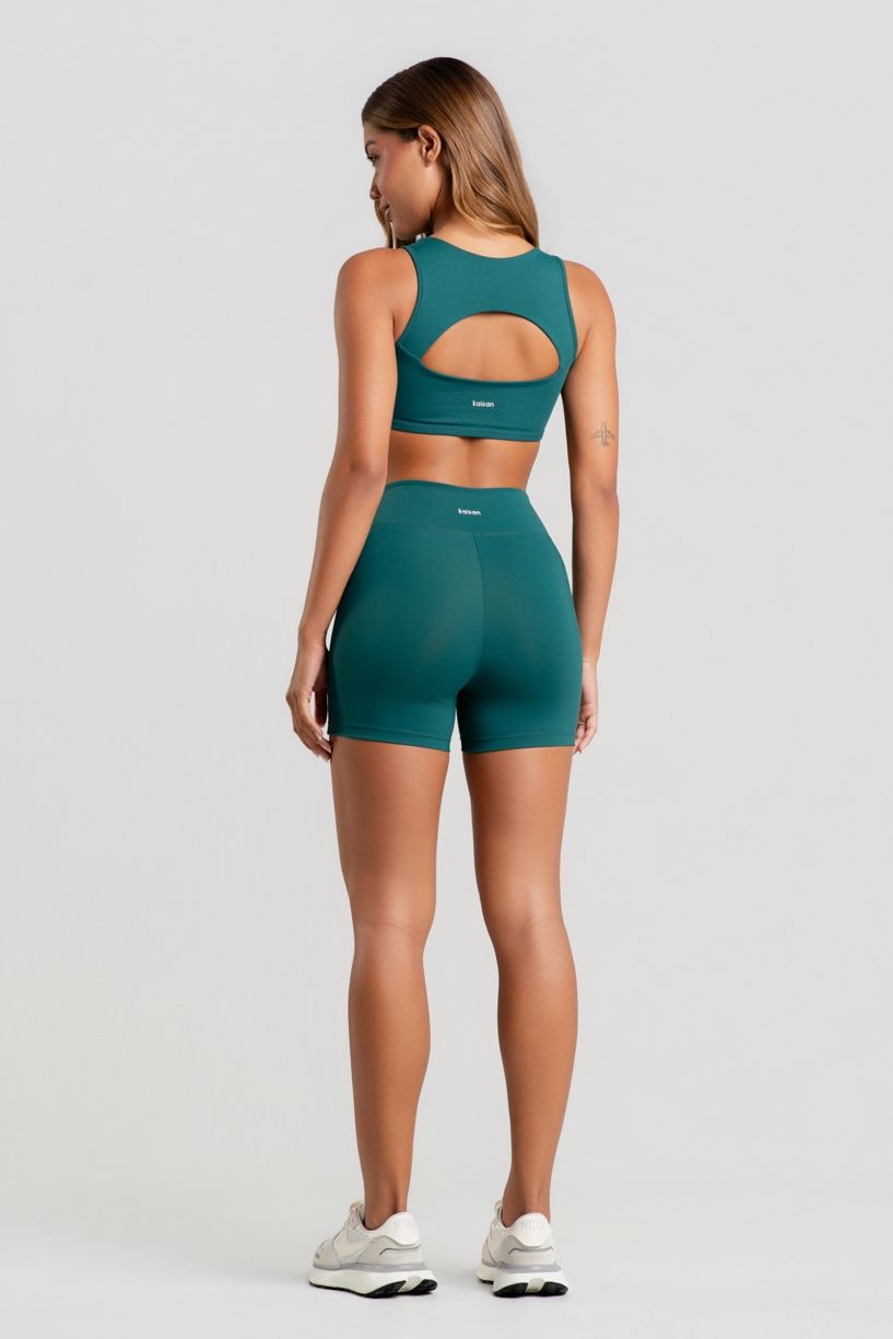 K5011-D_Short_com_Cos_Estreito_e_Recortes_Imperial__Ref:_K5011-D