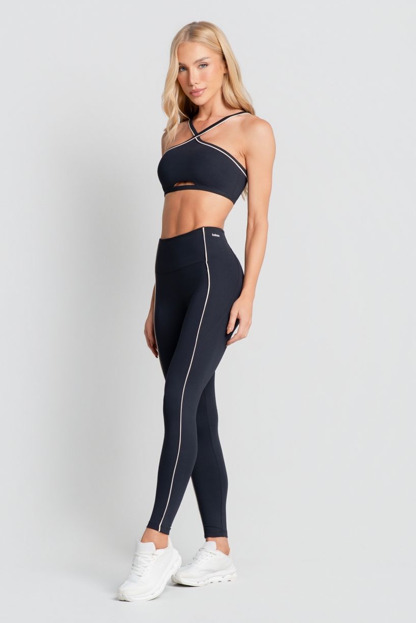 K5208-A_Calca_Legging_com_Recortes_e_Vivo_Contrastante_Preto__Off-White__Ref:_K5208-A